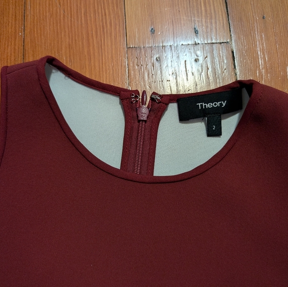 THEORY sz 2 Felicitina Bonded Double Crepe Dress - Red - fit and flare - Picture 4 of 6